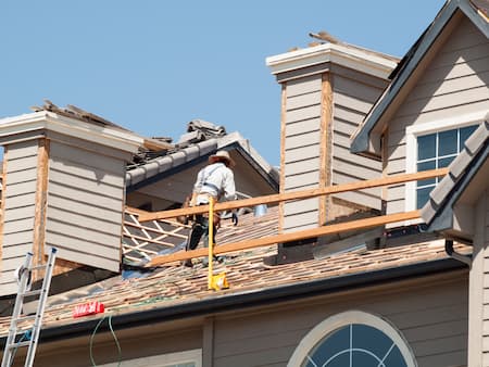 Advantages Of Hiring Valparaiso Roofing Professionals